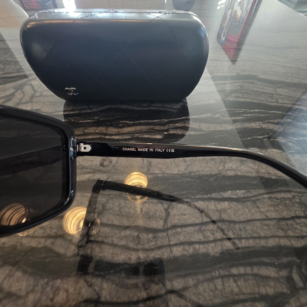 NWT AUTHENTIC CHANEL 5419 Black Square Sunglasses with Gold CC Accents On Lenses - Picture 6 of 9
